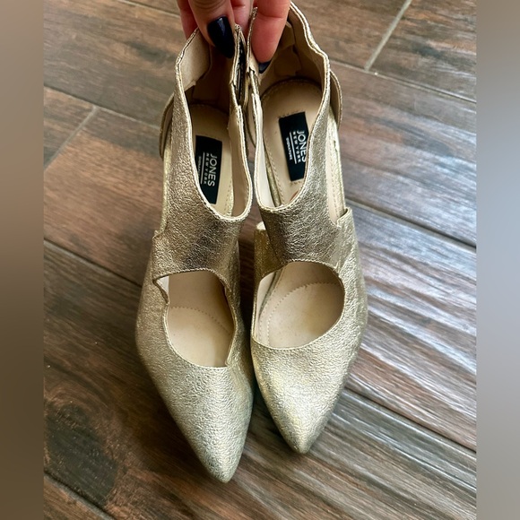 Metallic Gold Heels - Picture 2 of 5